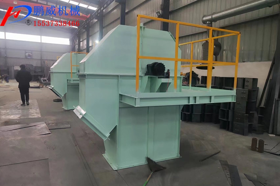 TD型鬥式提升機 TD型鬥式提升機